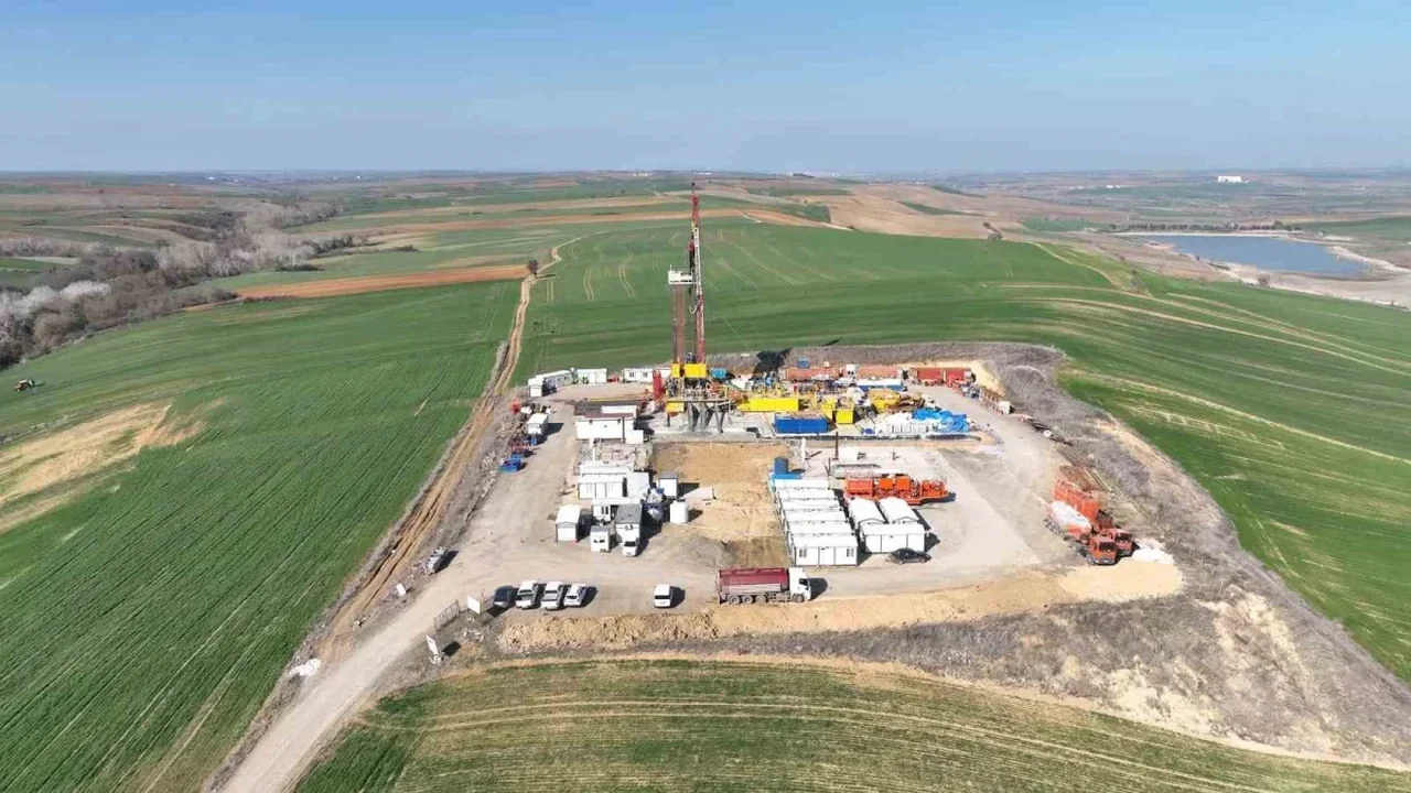 Tekirdağ'da yerli doğalgaz üretimi günde 200 bin metreküpe çıktı