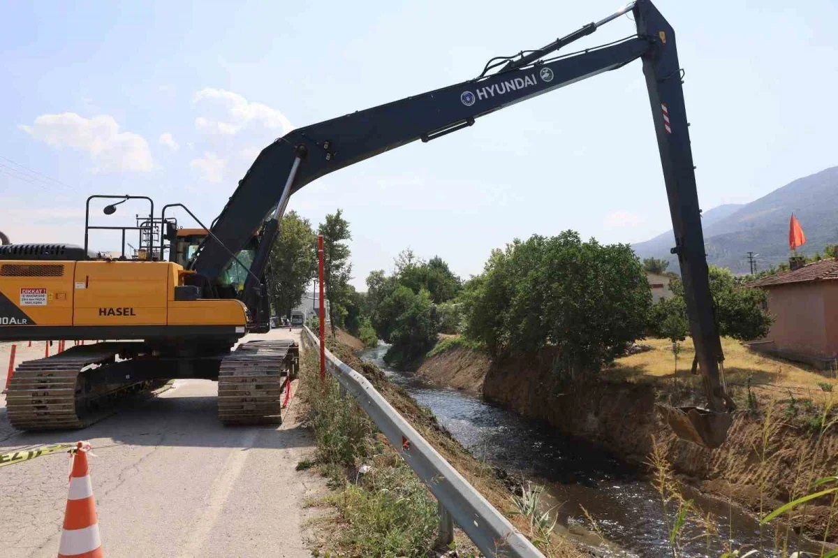 Bursa'da dere yataklarında 21 kilometrelik temizlik
