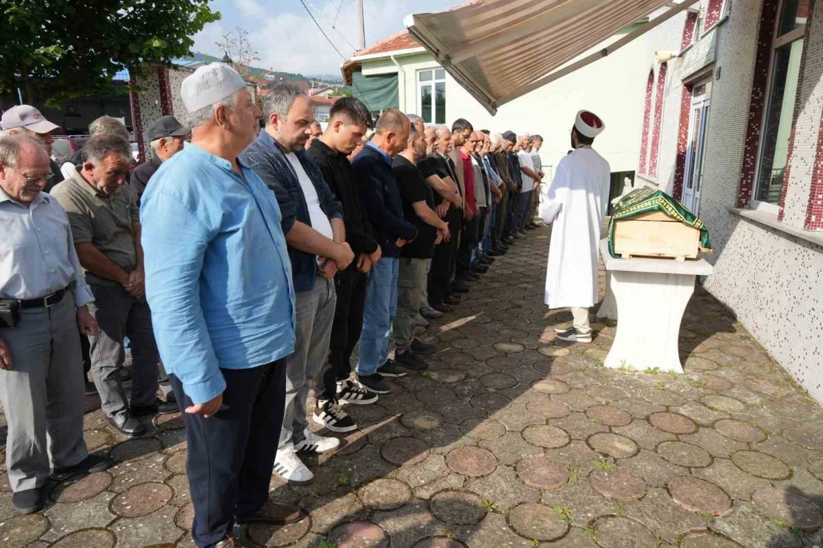 Kırklareli'nde saldırıda ölen 4 yaşındaki Öykü Naz toprağa verildi