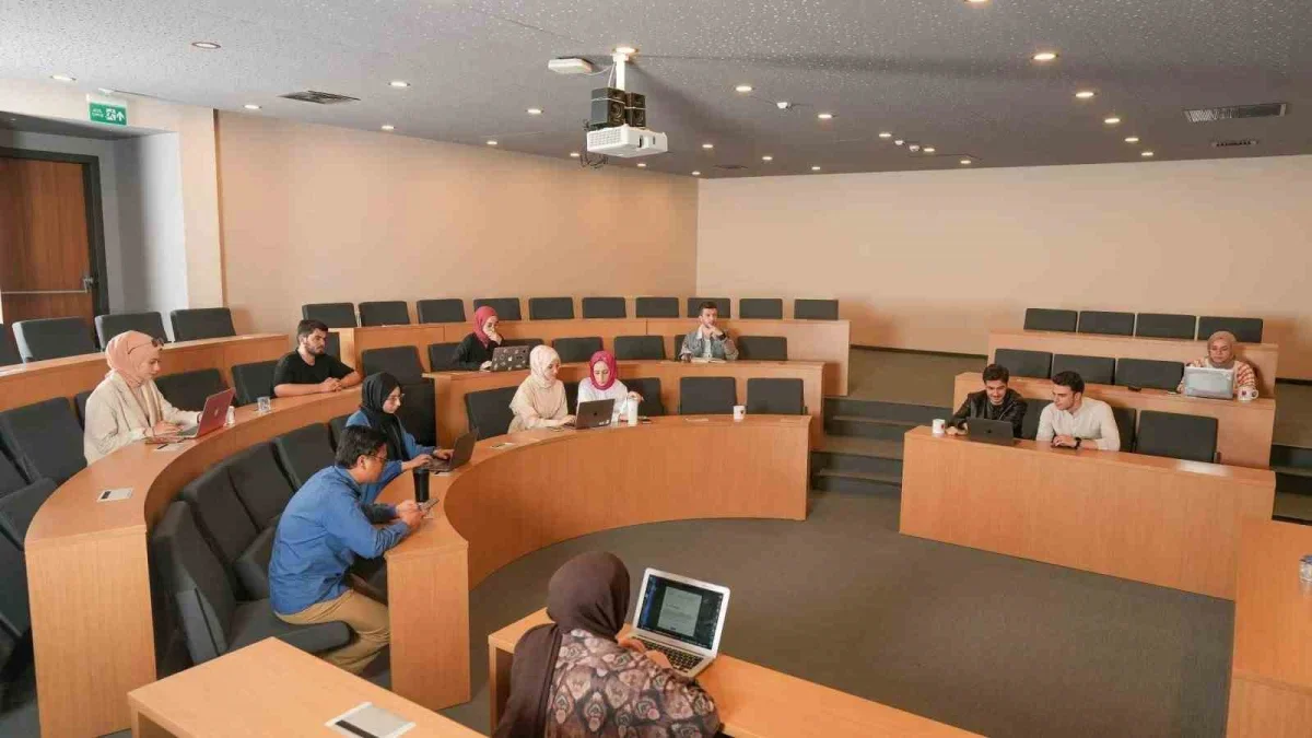 TÜRGEV'li genç kızlar savunma teknolojileri alanında yetişiyor