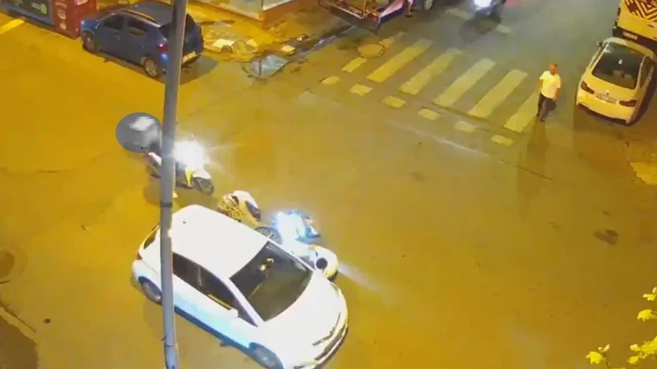 Bahçelievler'de motosiklet sürücüsü ani manevrayla yere savruldu