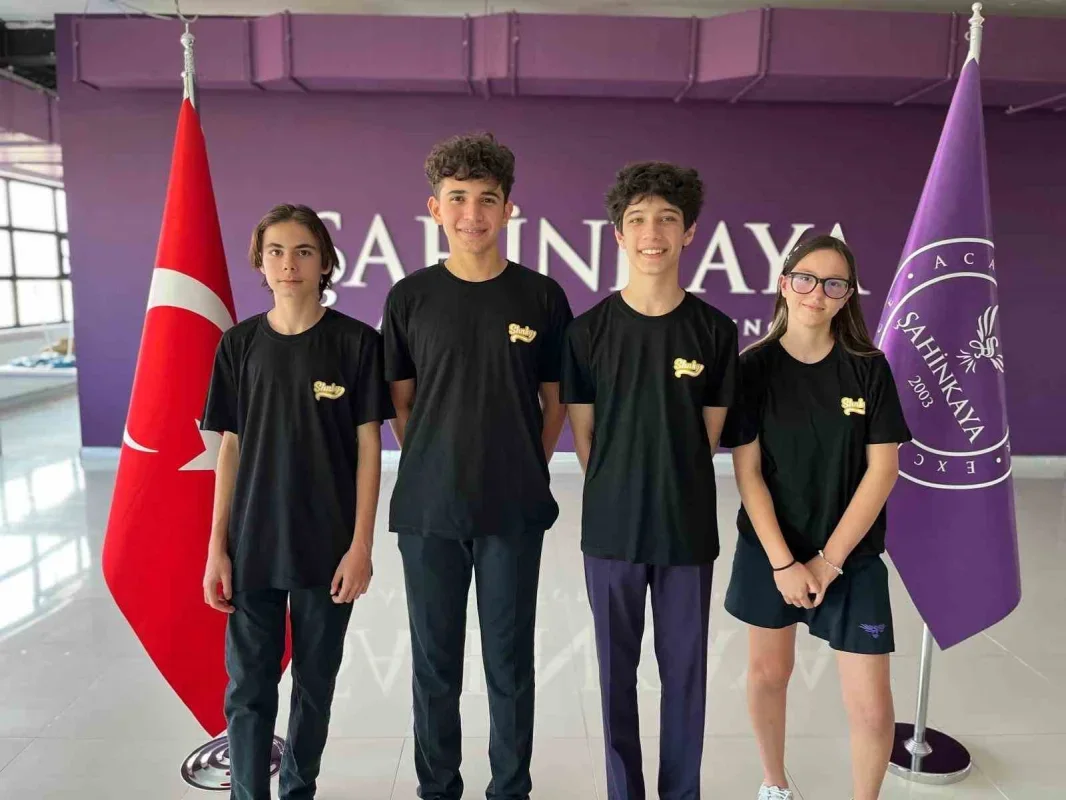 Şahinkaya LGS'de iki Türkiye birincisi çıkardı