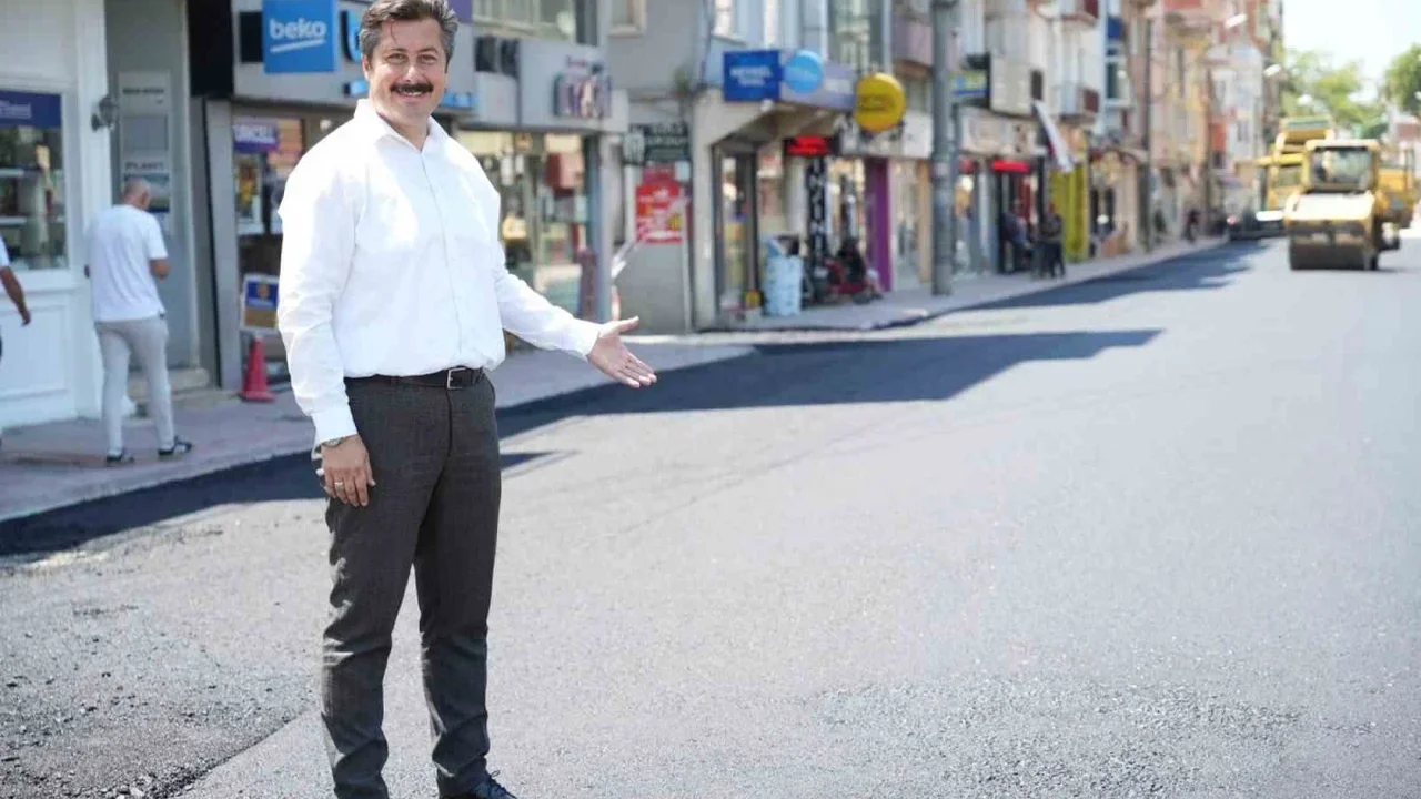 Yenişehir'in ana arterlerinde sıcak asfalt çalışması tamamlandı