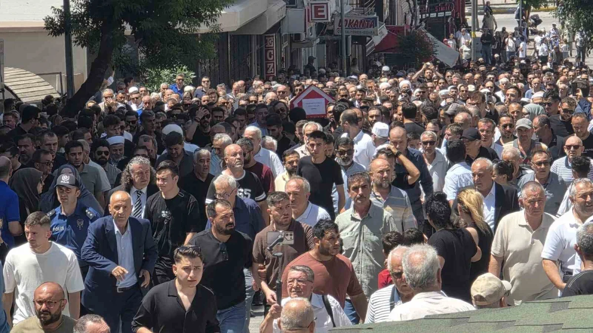 Mehmet Cemal Öztaylan Bandırma'da son yolculuğuna uğurlandı