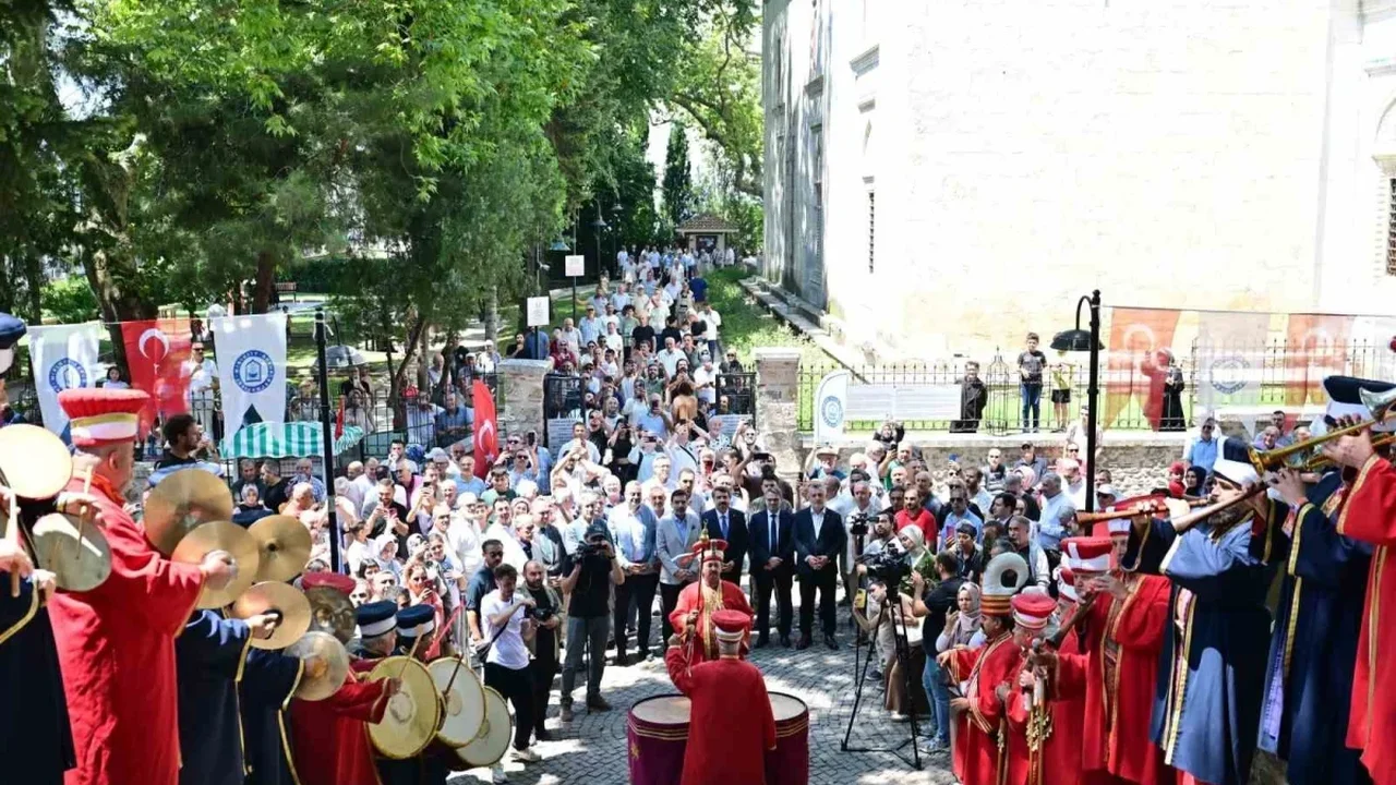 Yıldırım'da Sultan Çelebi Mehmed tahta çıkışının 613. yılında anıldı