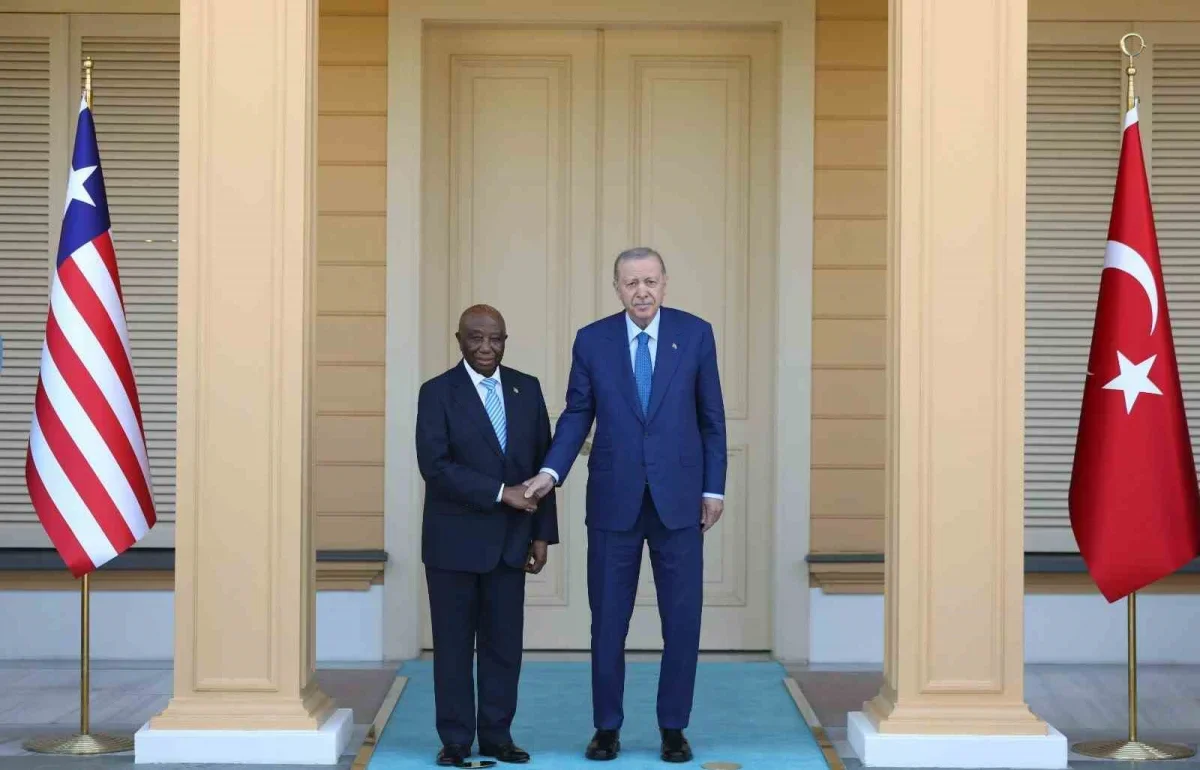 Erdoğan, Liberya Cumhurbaşkanı Boakai ile Vahdettin Köşkü'nde görüştü