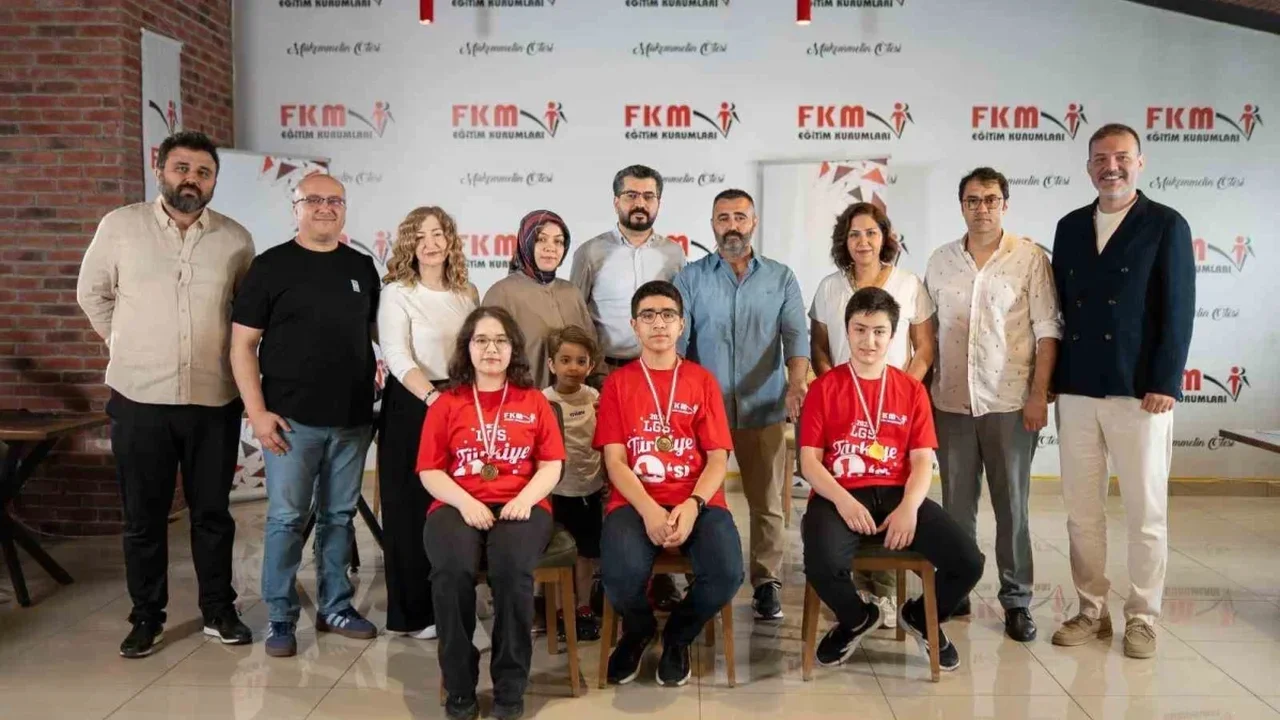 FKM Eğitim Kurumları'ndan 2026 LGS'de 3 Türkiye birincisi