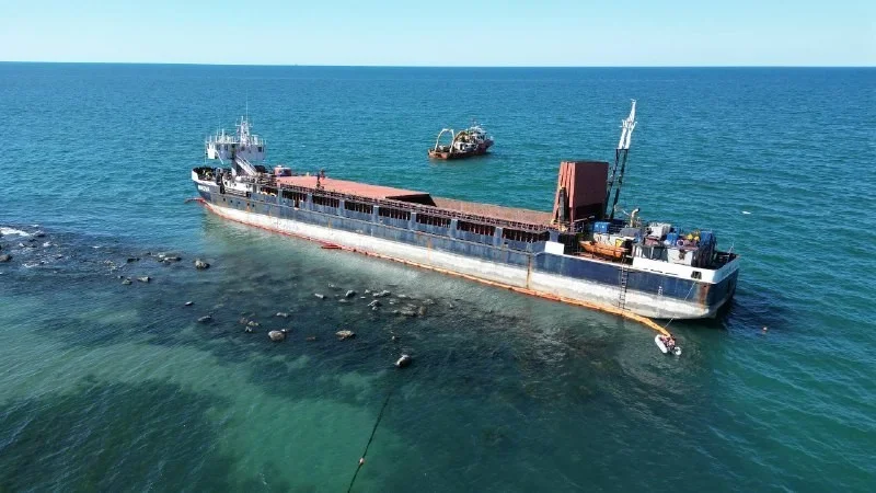 Karasu'da karaya oturan NINOVA gemisi 71 gün sonra kurtarıldı