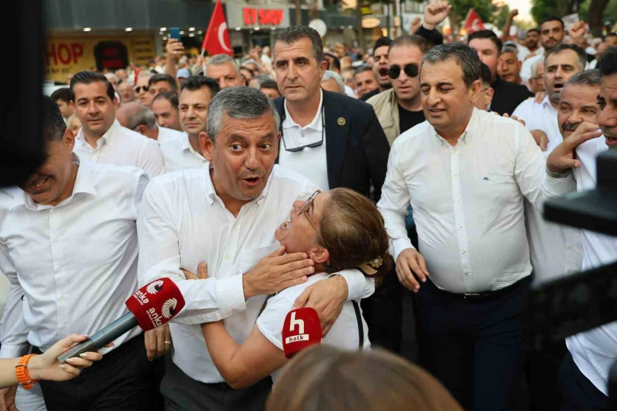 Özgür Özel'den yeni parti sinyali: Adana'da dikkat çeken sözler