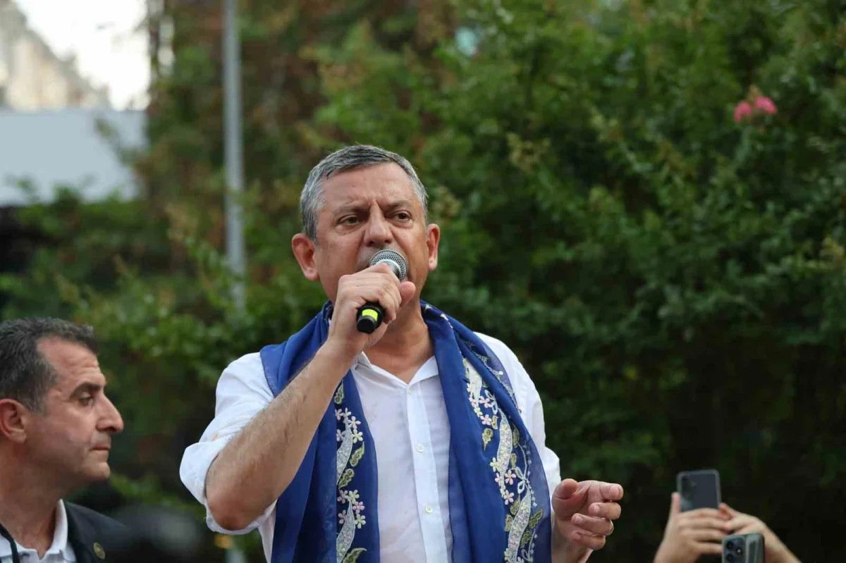 Özgür Özel'den yeni parti sinyali: Adana'da dikkat çeken sözler