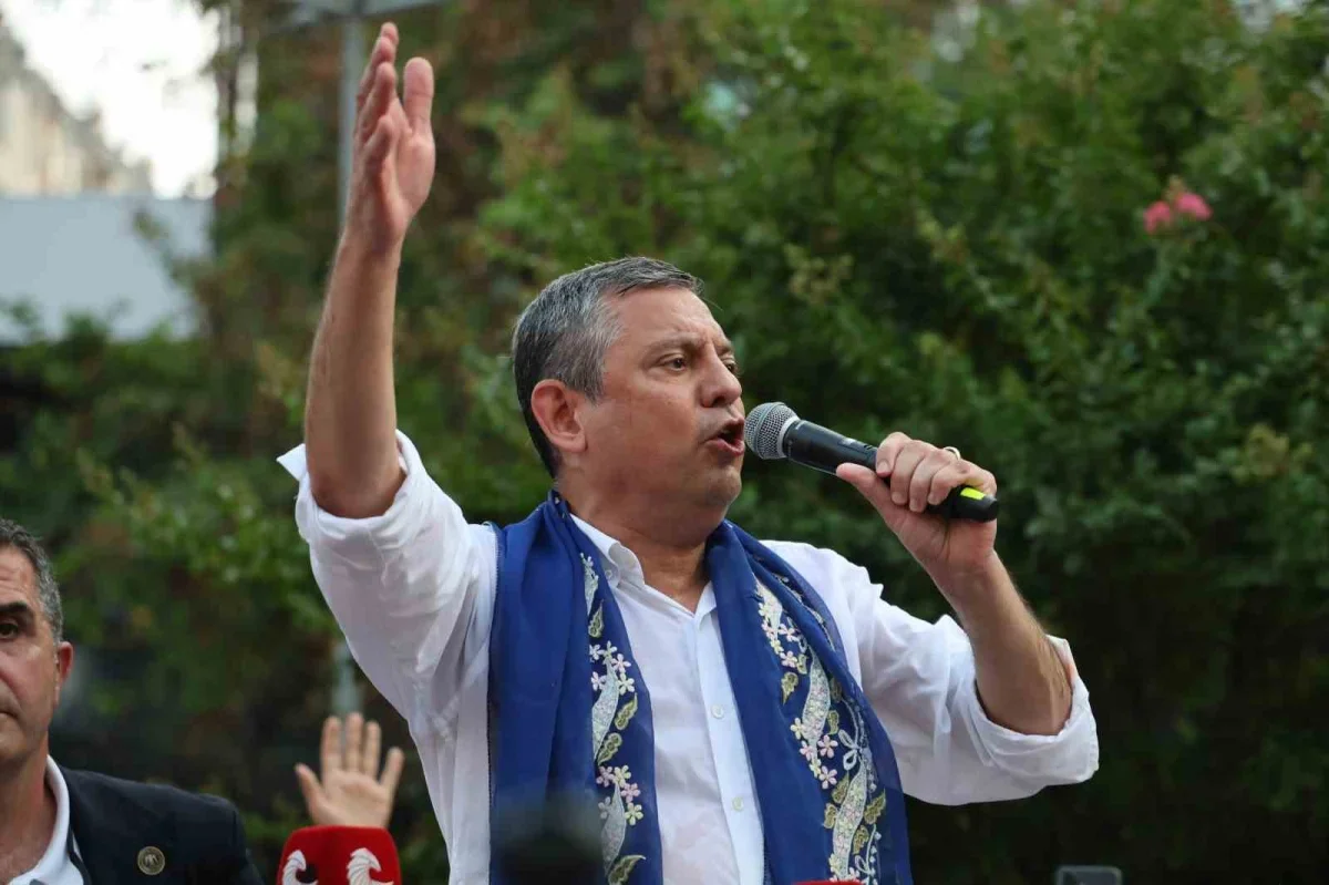 Özgür Özel'den yeni parti sinyali: Adana'da dikkat çeken sözler