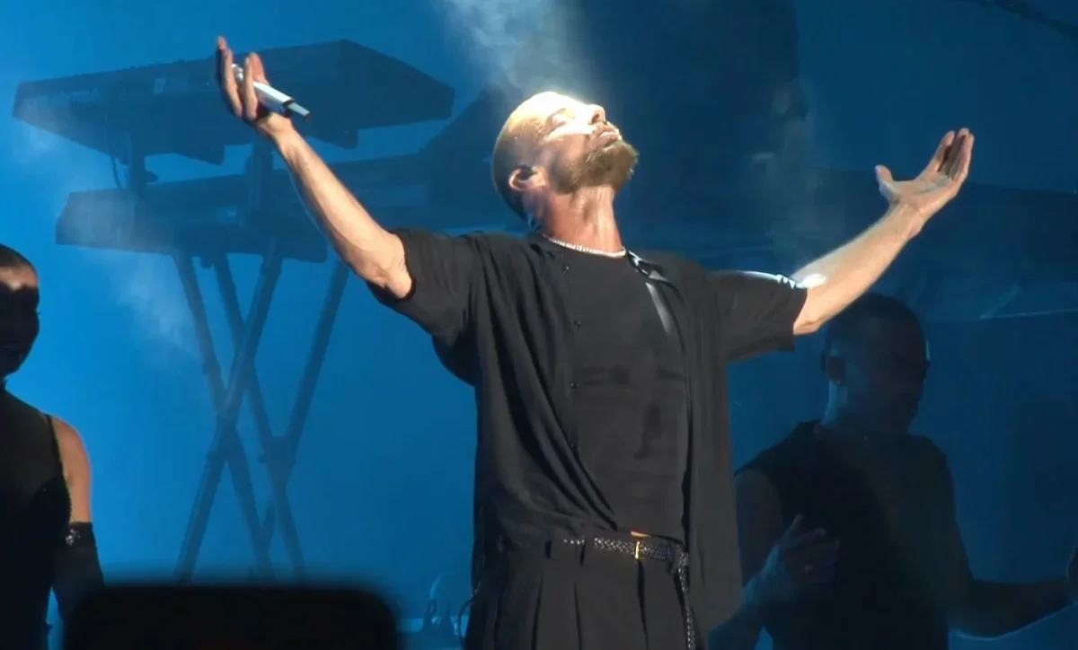 Ricky Martin 15 yıl sonra İstanbul'da sahneye çıktı