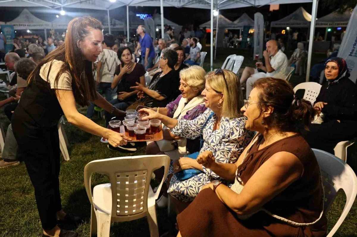 Şadi Özdemir İhsaniye'de vatandaşlarla buluştu