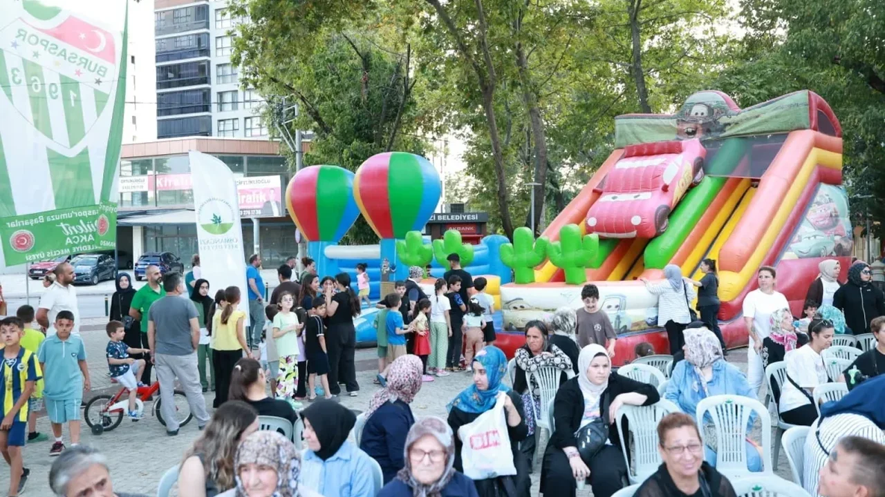 Osmangazi'de Yaz Mahalle Şenlikleri Adalet Mahallesi'ne geldi