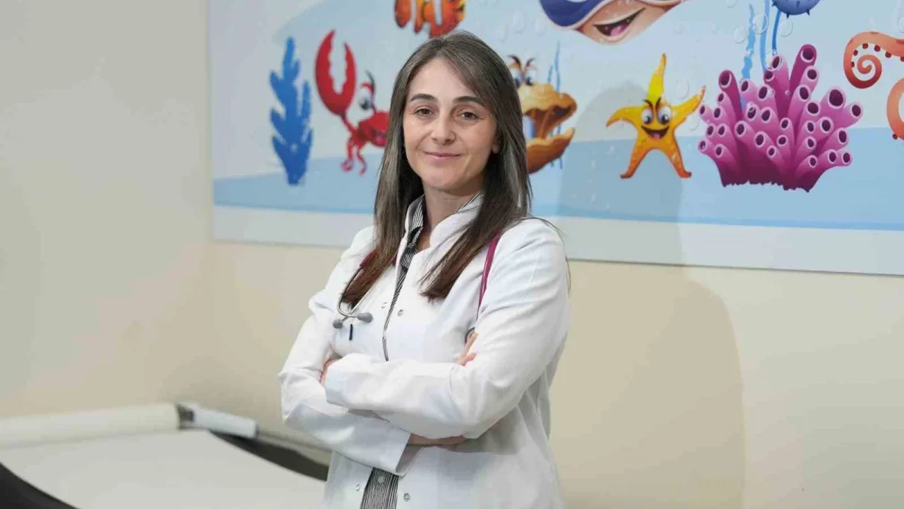 Çocuklarda sıcak çarpması nasıl önlenir? Uzmandan uyarılar