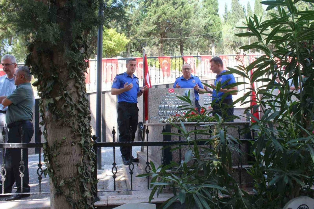 Gemlik'te hükümlü ve personelden şehitliğe anlamlı ziyaret