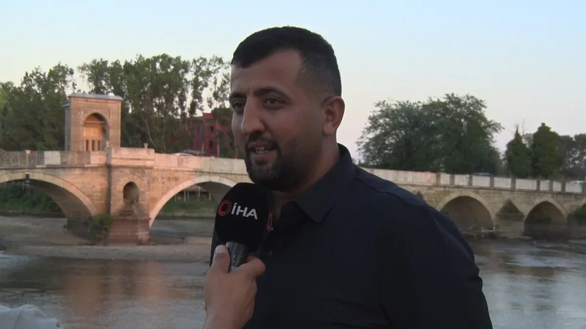 Tunca Nehri'nde su çekildi, kirlilik ve atıklar ortaya çıktı
