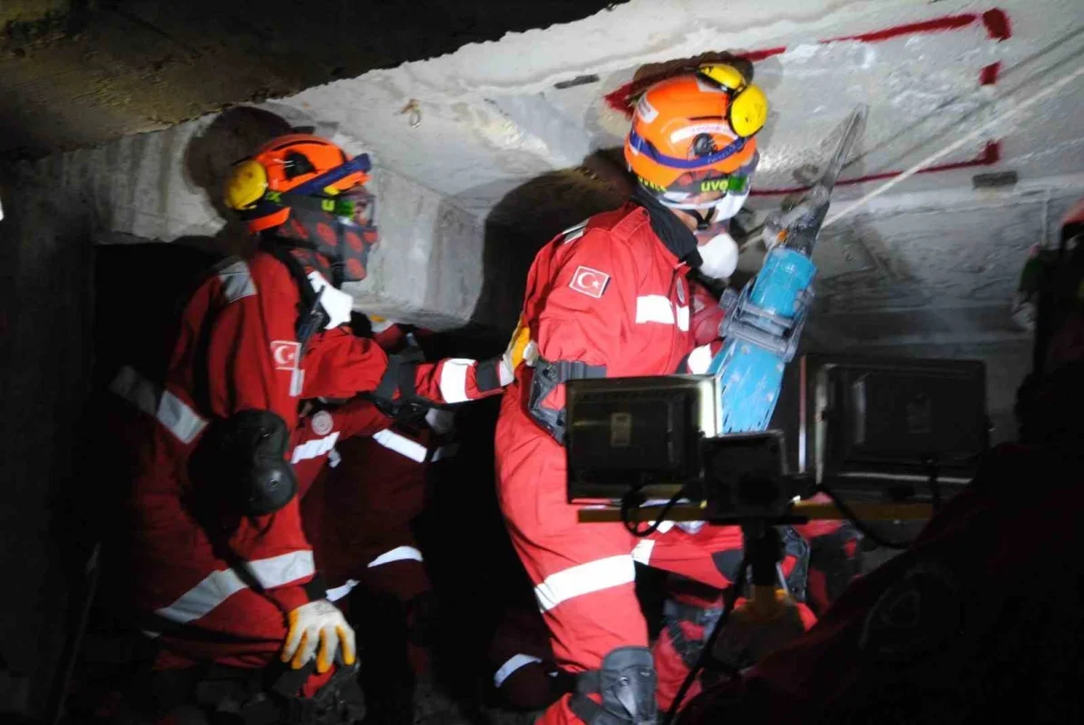 Balıkesir İtfaiyesi AFAD Orta Seviye Akreditasyonunu Aldı