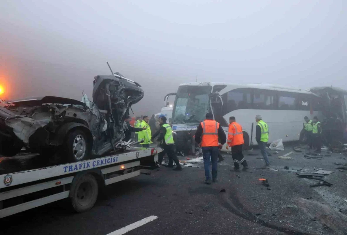 Sakarya'daki 11 ölümlü zincirleme kaza davası ertelendi