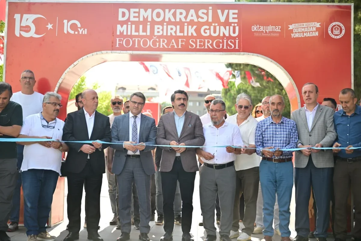 Yıldırım'da 15 Temmuz fotoğraf sergisi ziyaretçilerini bekliyor