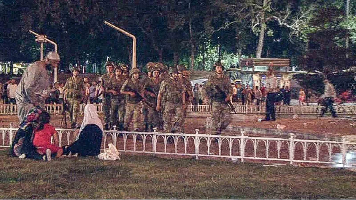 15 Temmuz fotoğrafları Türkiye'de sergileniyor