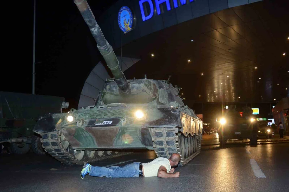 15 Temmuz fotoğrafları Türkiye'de sergileniyor