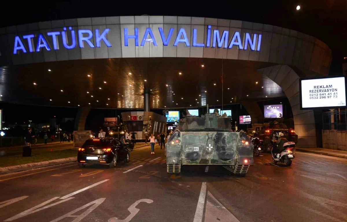 15 Temmuz fotoğrafları Türkiye'de sergileniyor