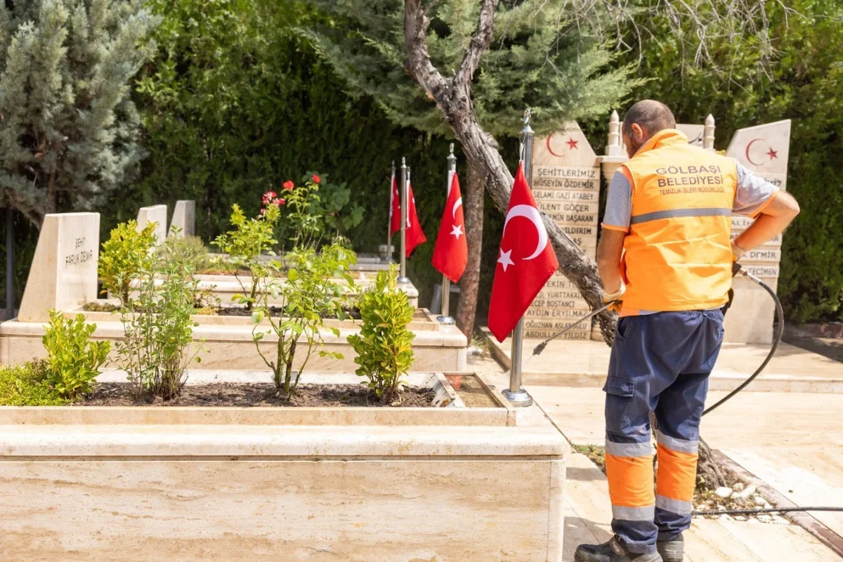 Gölbaşı'nda şehit ailelerine 15 Temmuz öncesi anlamlı ziyaret