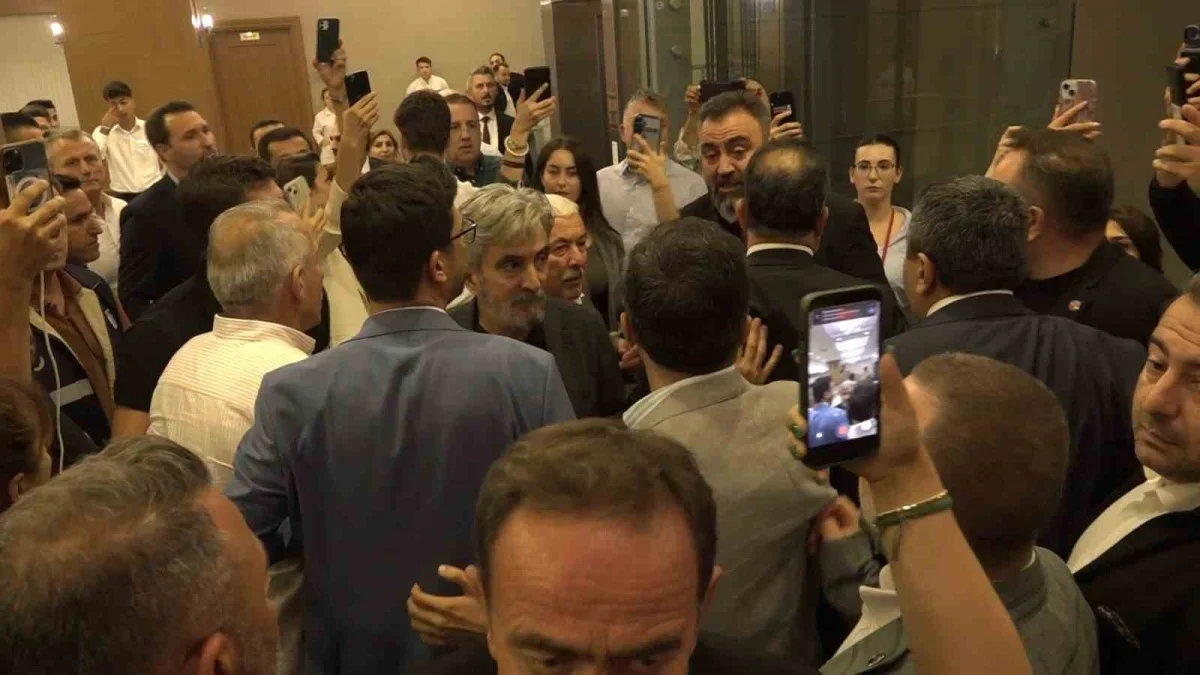 Bursa Büyükşehir Meclisi'nde AK Parti ve CHP arasında gerginlik
