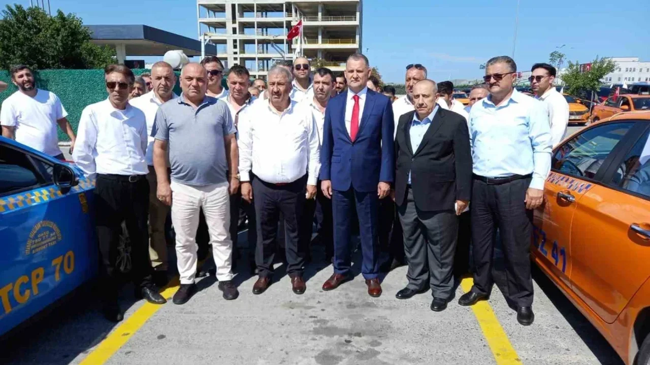 253 taksicilik 15 Temmuz korteji Atatürk Havalimanı'na gitti