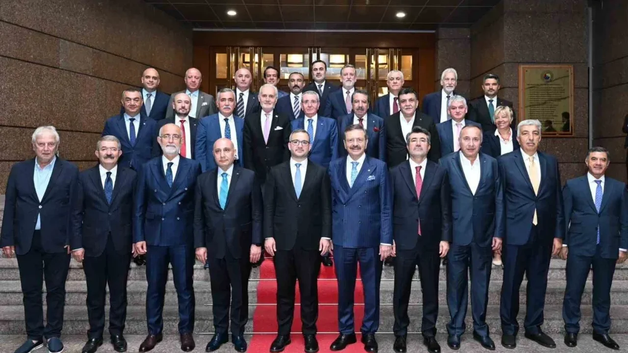TOBB Başkanı Hisarcıklıoğlu, TCMB Başkanı Karahan ile görüştü