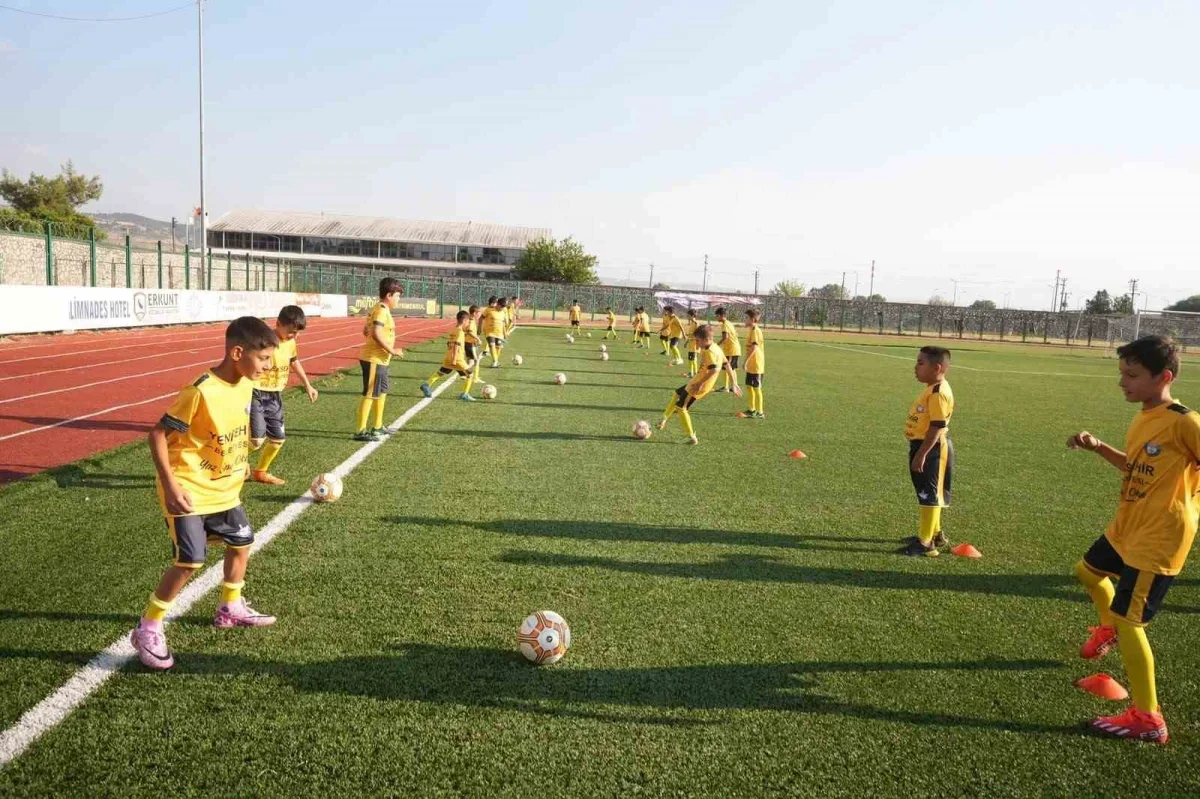 Yenişehir'de Yaz Spor Okulu başladı: 200 çocuk sahada