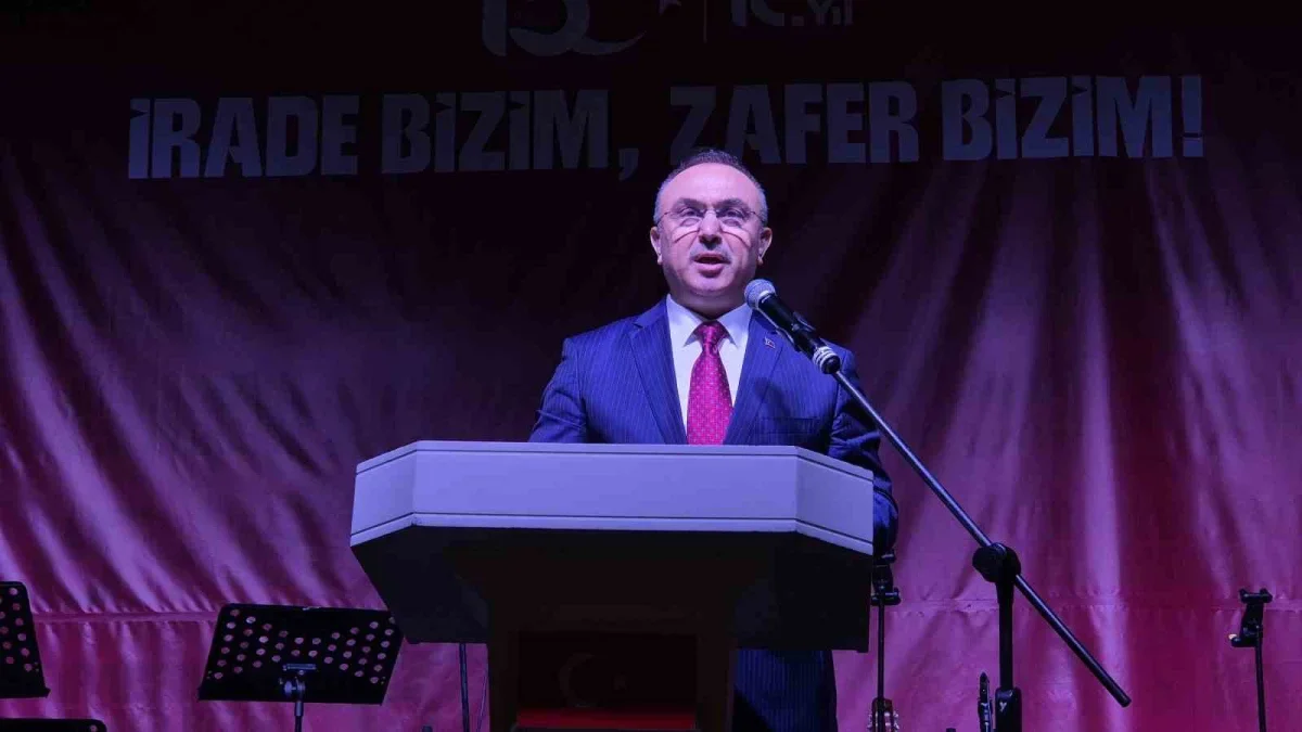 Tekirdağ'da 15 Temmuz korteji: Meydanlar kırmızı beyaza büründü