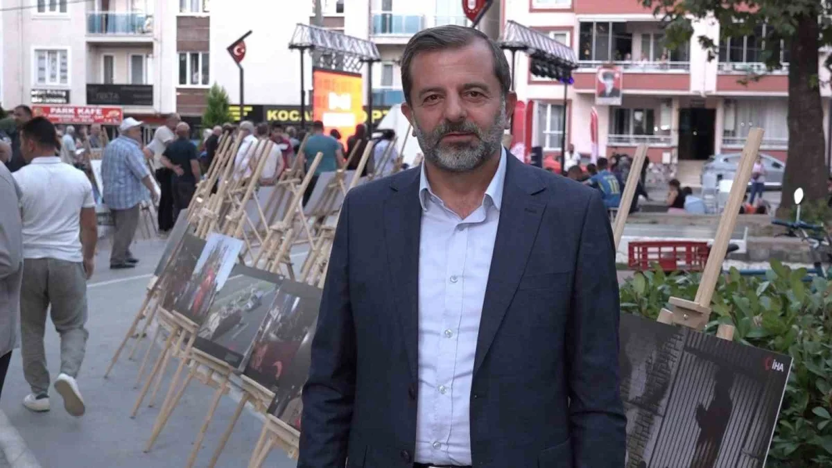 Gürsu'da 15 Temmuz fotoğraf sergisi vatandaşlarla buluştu