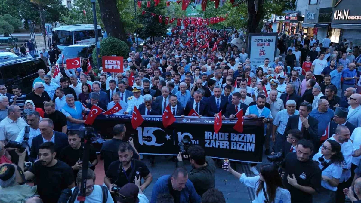 Kocaeli'de 15 Temmuz anmasında Milli İrade Meydanı doldu