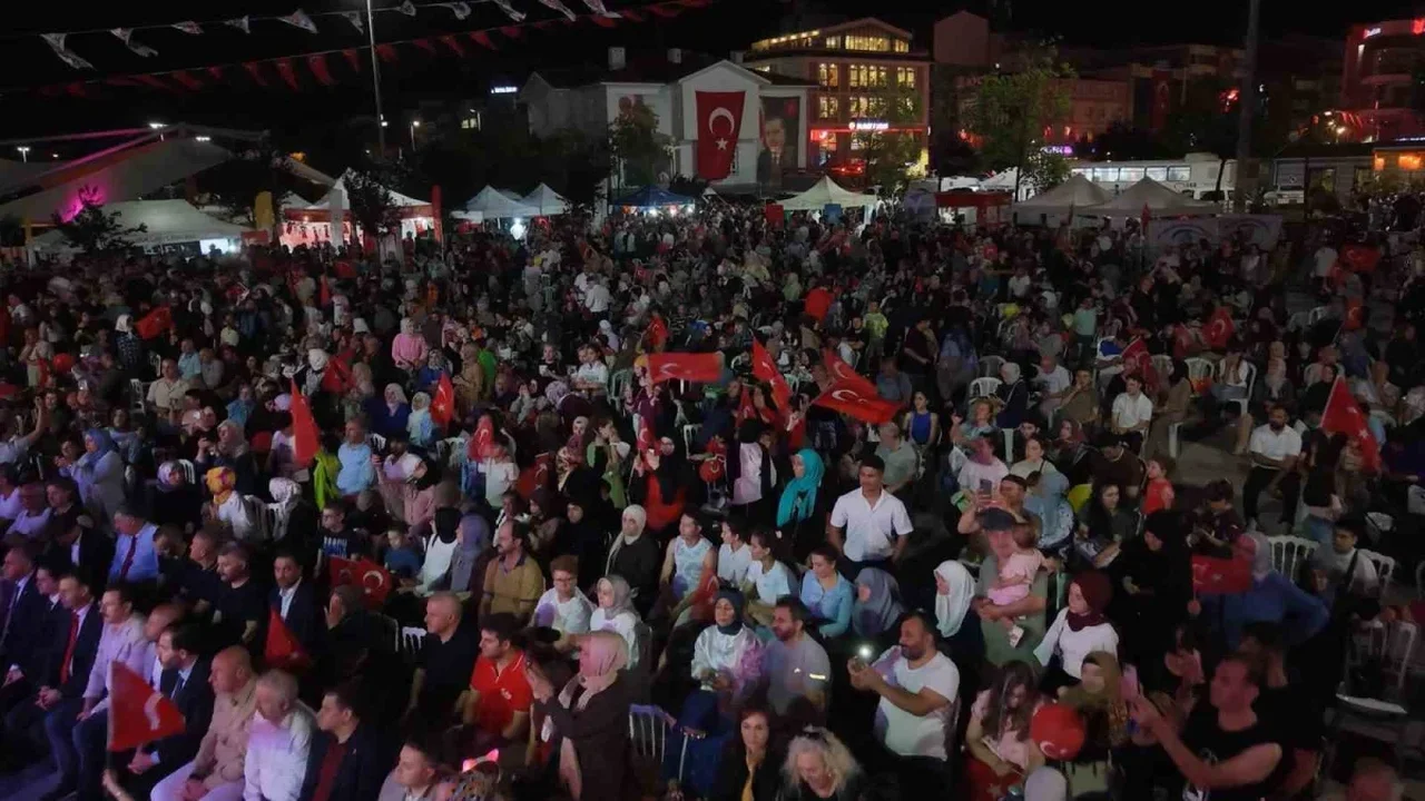 Yalova'da 15 Temmuz Anma Programı ve Demokrasi Yürüyüşü