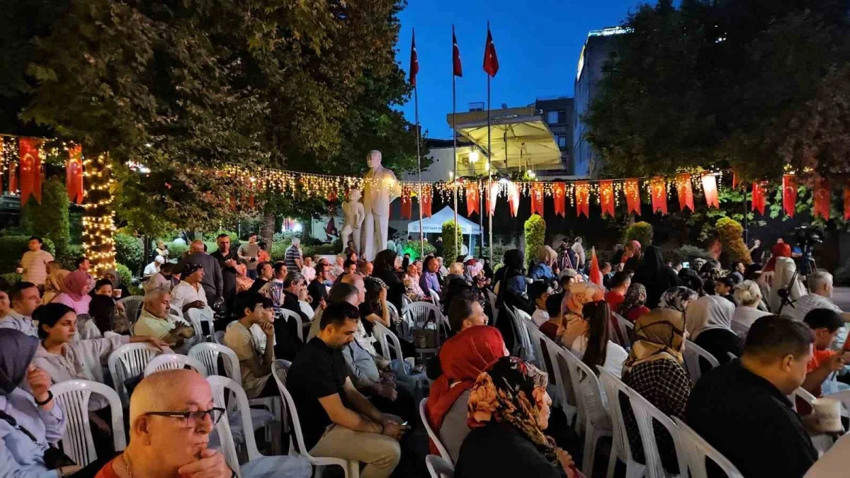 Kâğıthane Meydanı'nda 15 Temmuz için demokrasi nöbeti