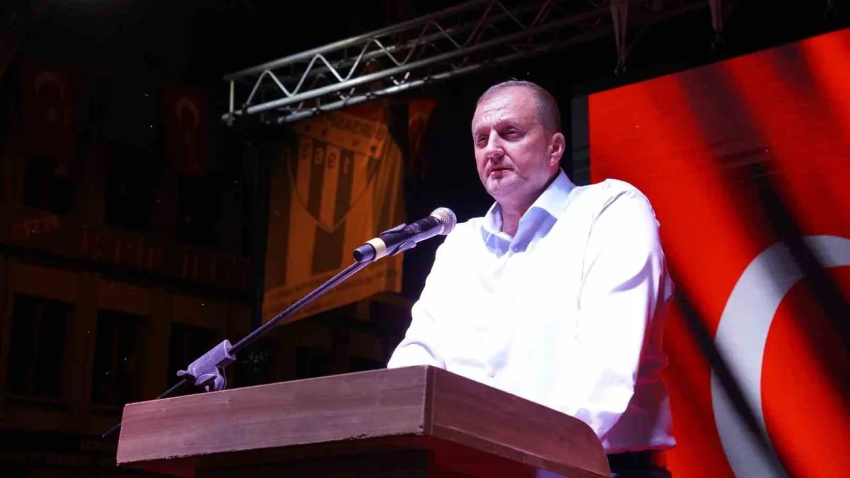 İznik'te 15 Temmuz anması: Meydan doldu, yürüyüş yapıldı