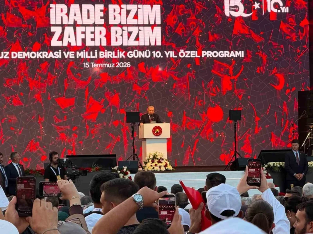 Sincan Belediye Başkanı Murat Ercan 15 Temmuz nöbetine katıldı