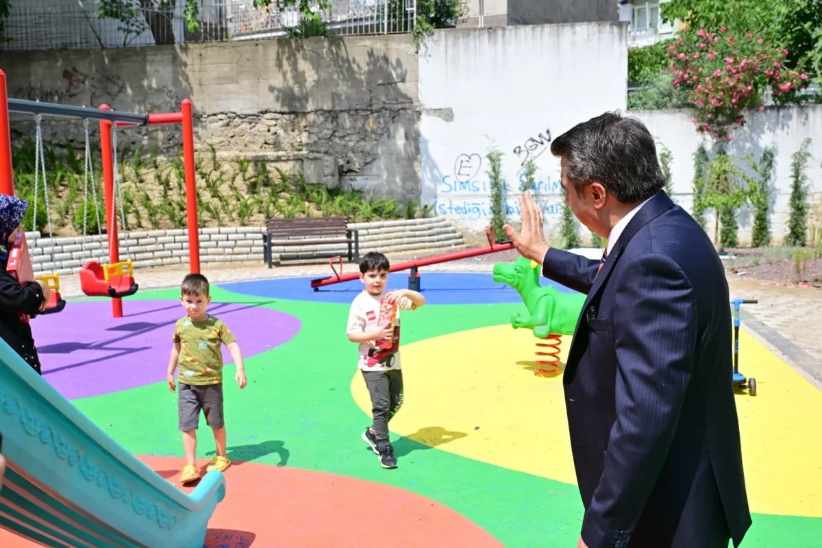 Yıldırım'da parklar yaz bakımıyla yenileniyor