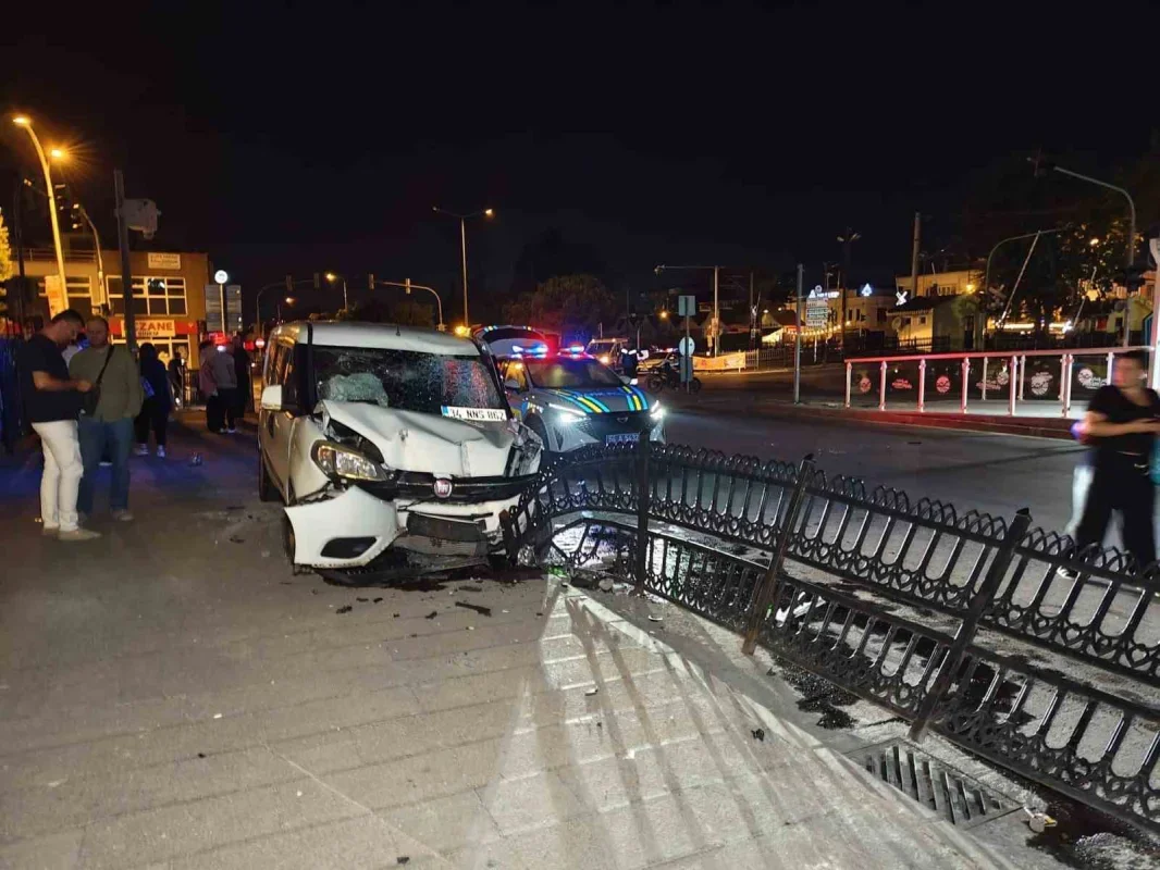Sakarya'da ölümlü kaza kamerada: Onur Eker hayatını kaybetti