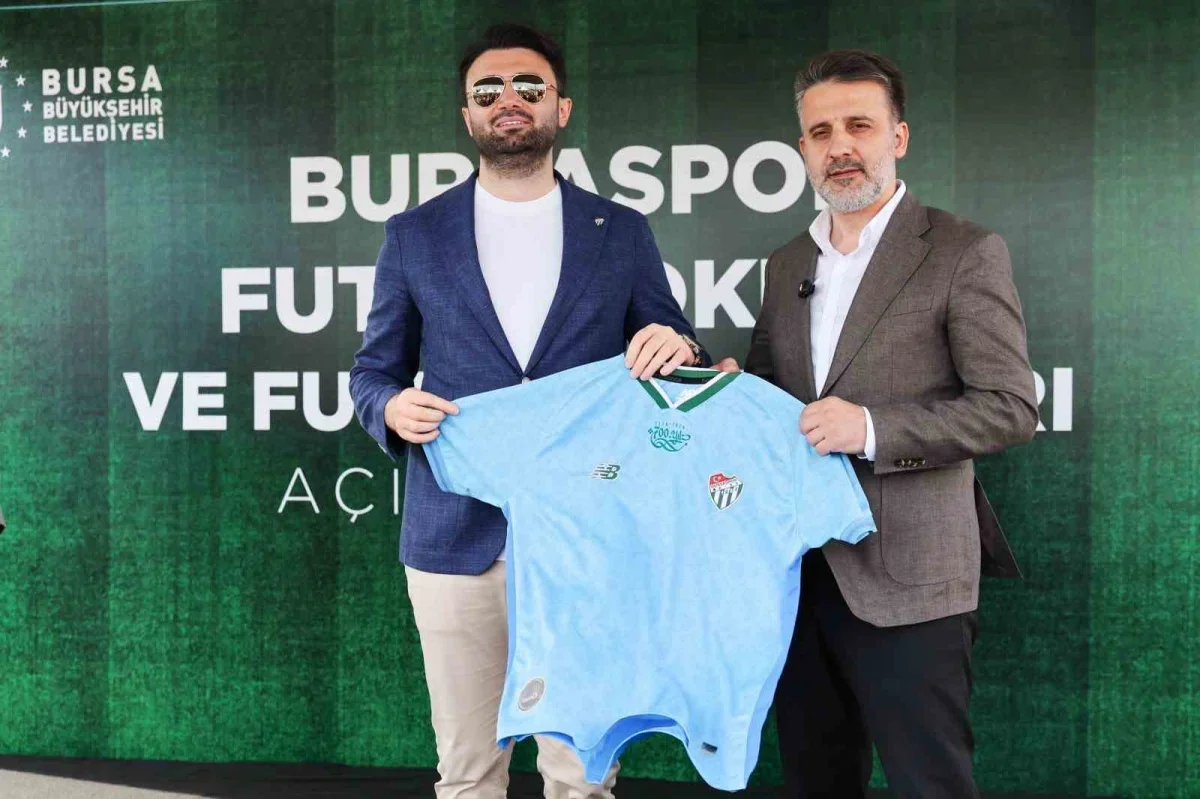 Bursa Büyükşehir'den Bursaspor altyapısına 3 yeni saha