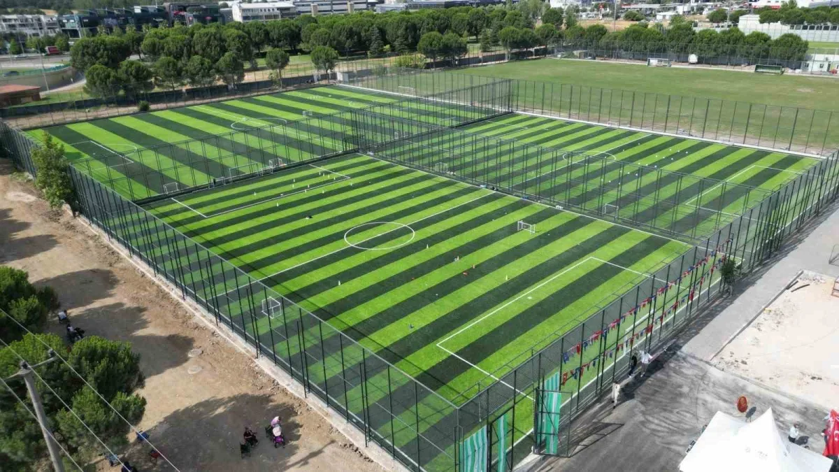 Bursa Büyükşehir'den Bursaspor altyapısına 3 yeni saha