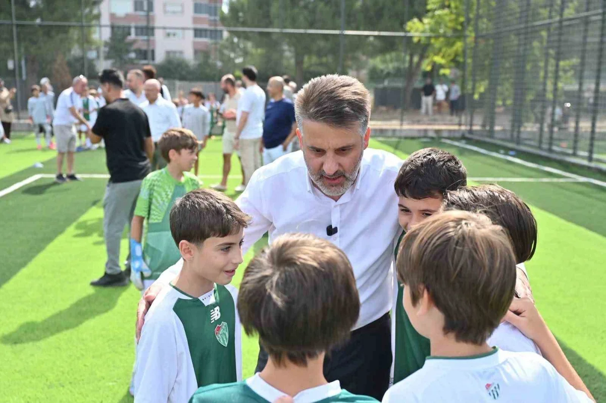 Bursa Büyükşehir'den Bursaspor altyapısına 3 yeni saha