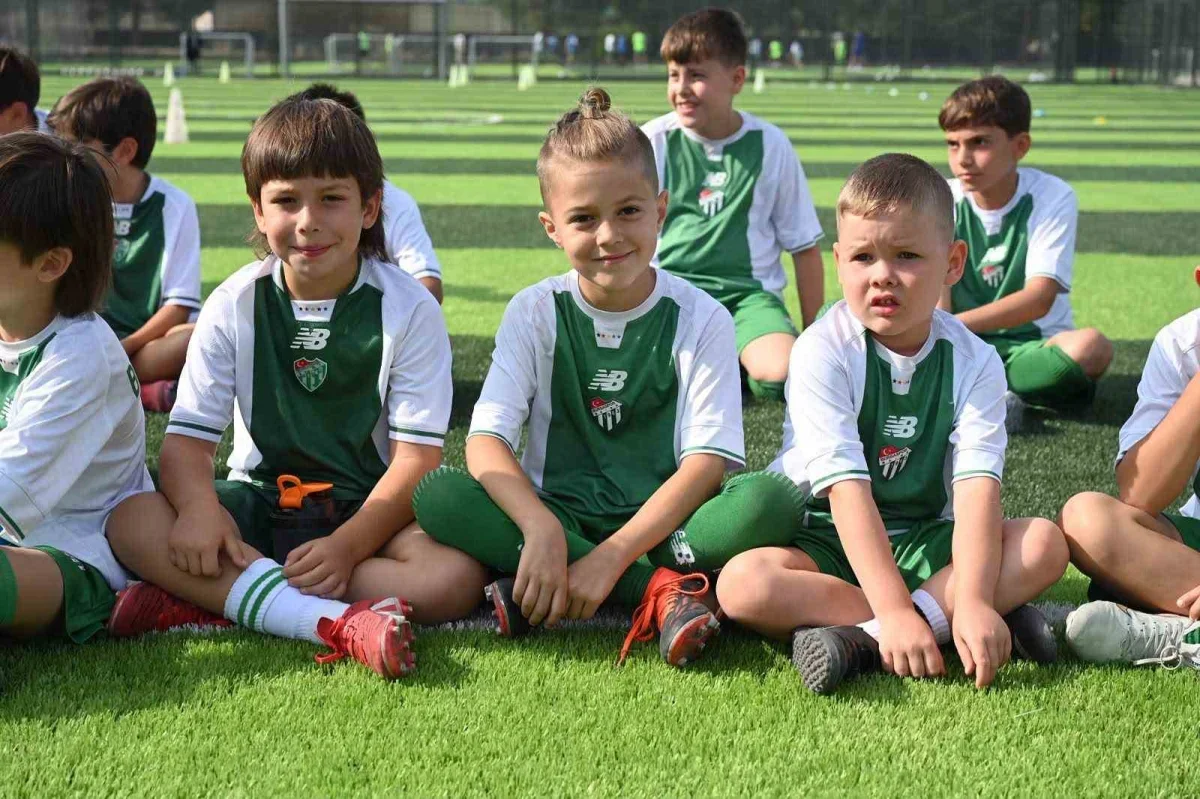 Bursa Büyükşehir'den Bursaspor altyapısına 3 yeni saha