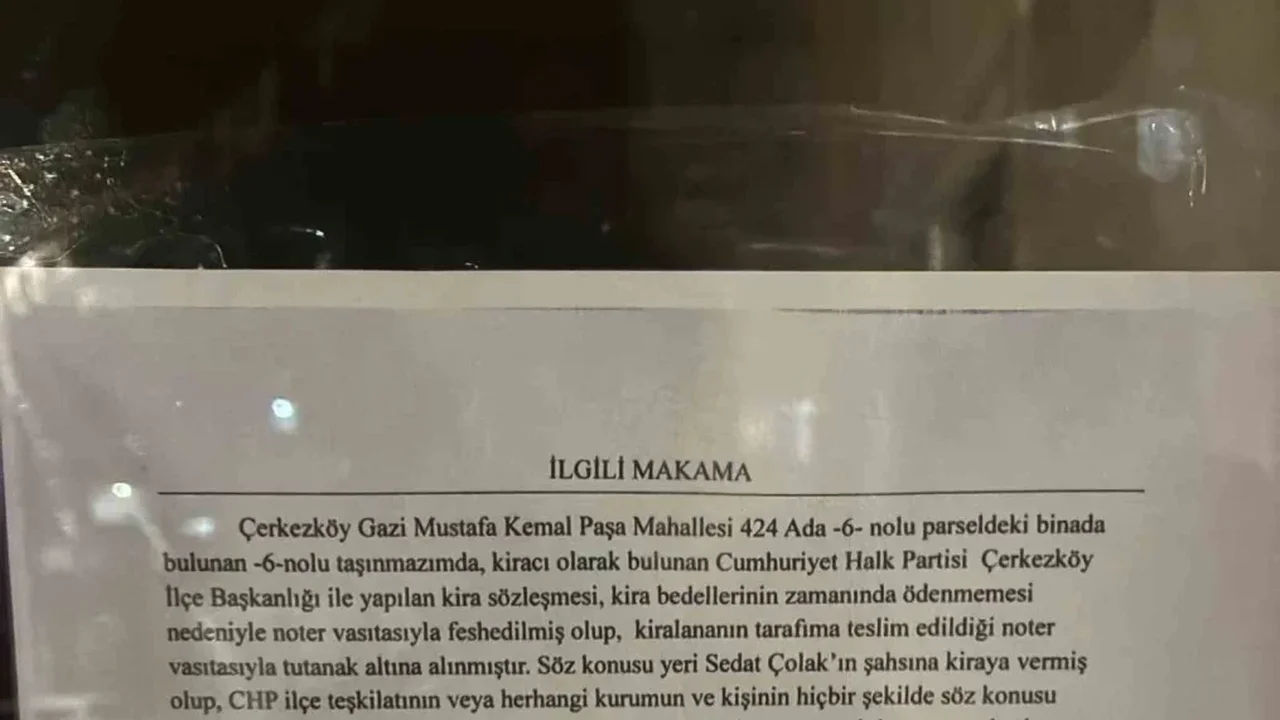 Çerkezköy CHP İlçe Başkanlığı'nda kontrat krizi büyüdü