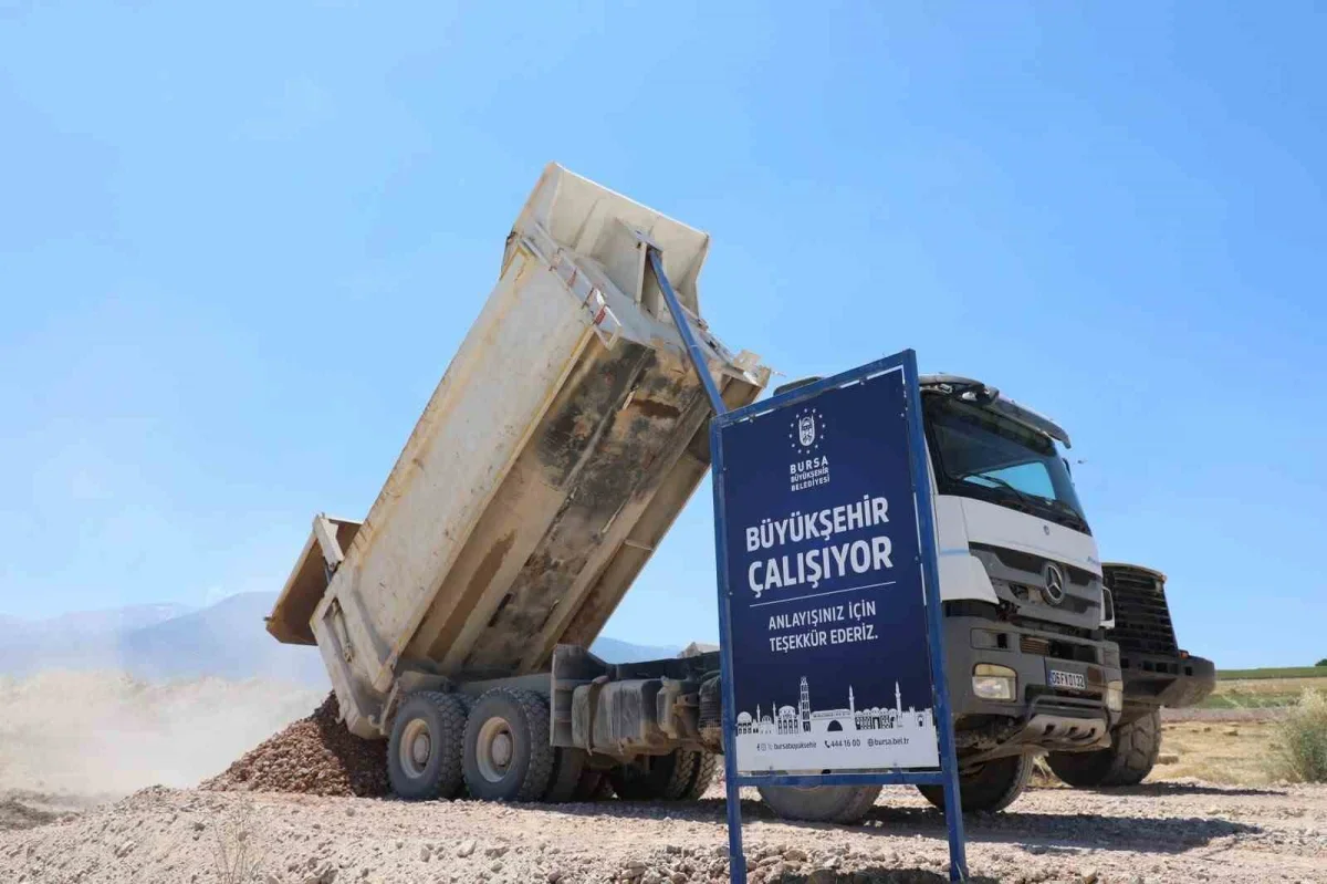 Bursa Büyükşehir'den İnegöl'e 18 kilometrelik yeni yol