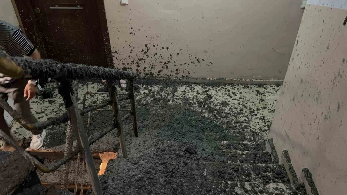 Arnavutköy'de inşaatta duvar patladı: 6 katlı bina boşaltıldı