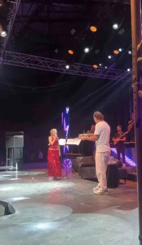 Yıldız Tilbe'den doğum günü yorumu: "Kutlamak saçma geliyor"