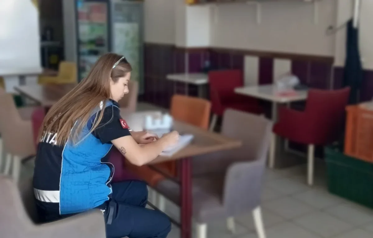 İnegöl'de 97 döner salonuna zabıtadan hijyen ve ruhsat denetimi